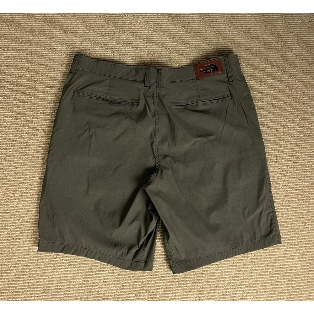 The North Face‎ Green Shorts Mens 38 Nylon Green Utility Chinos Outdoors